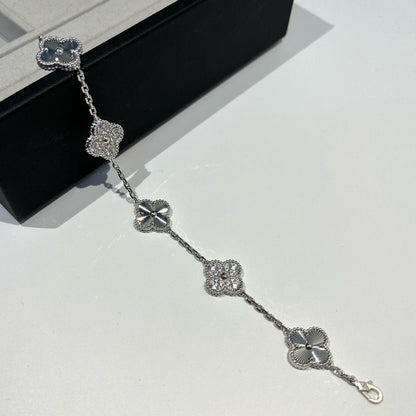 [⭐Glow] CLOVER 5 MOTIF LASER BRACELET COLLECTION