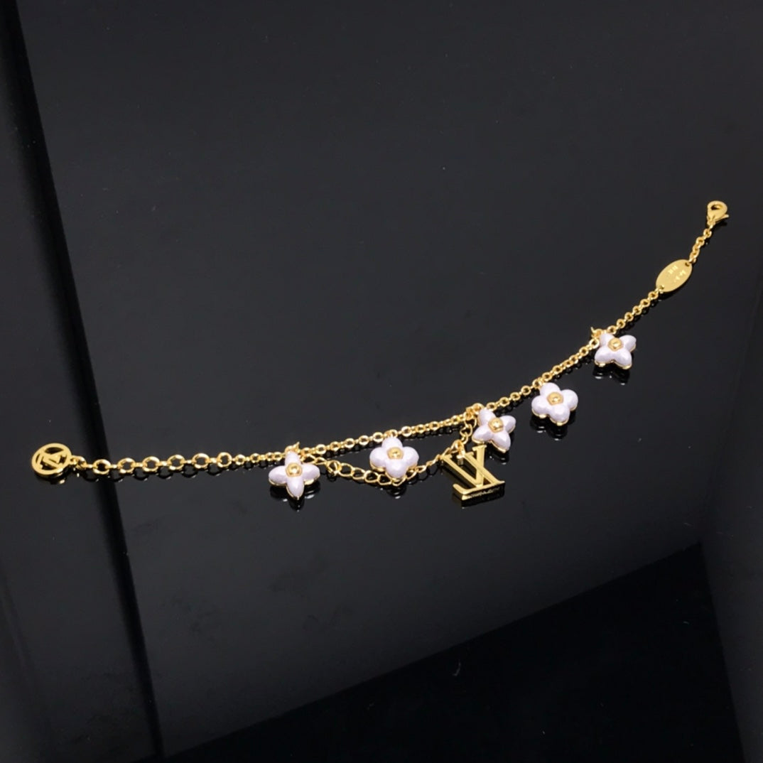 [⭐Glow]LOGO 6 MOTIF STAR AND SUN GOLD BRACELET