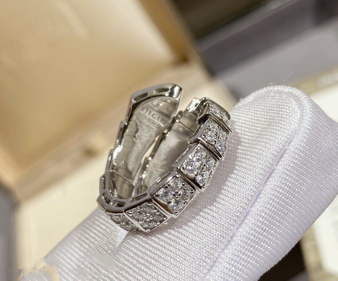[⭐Glow]SERPENTI RING SILVER DIAMOND PAVED