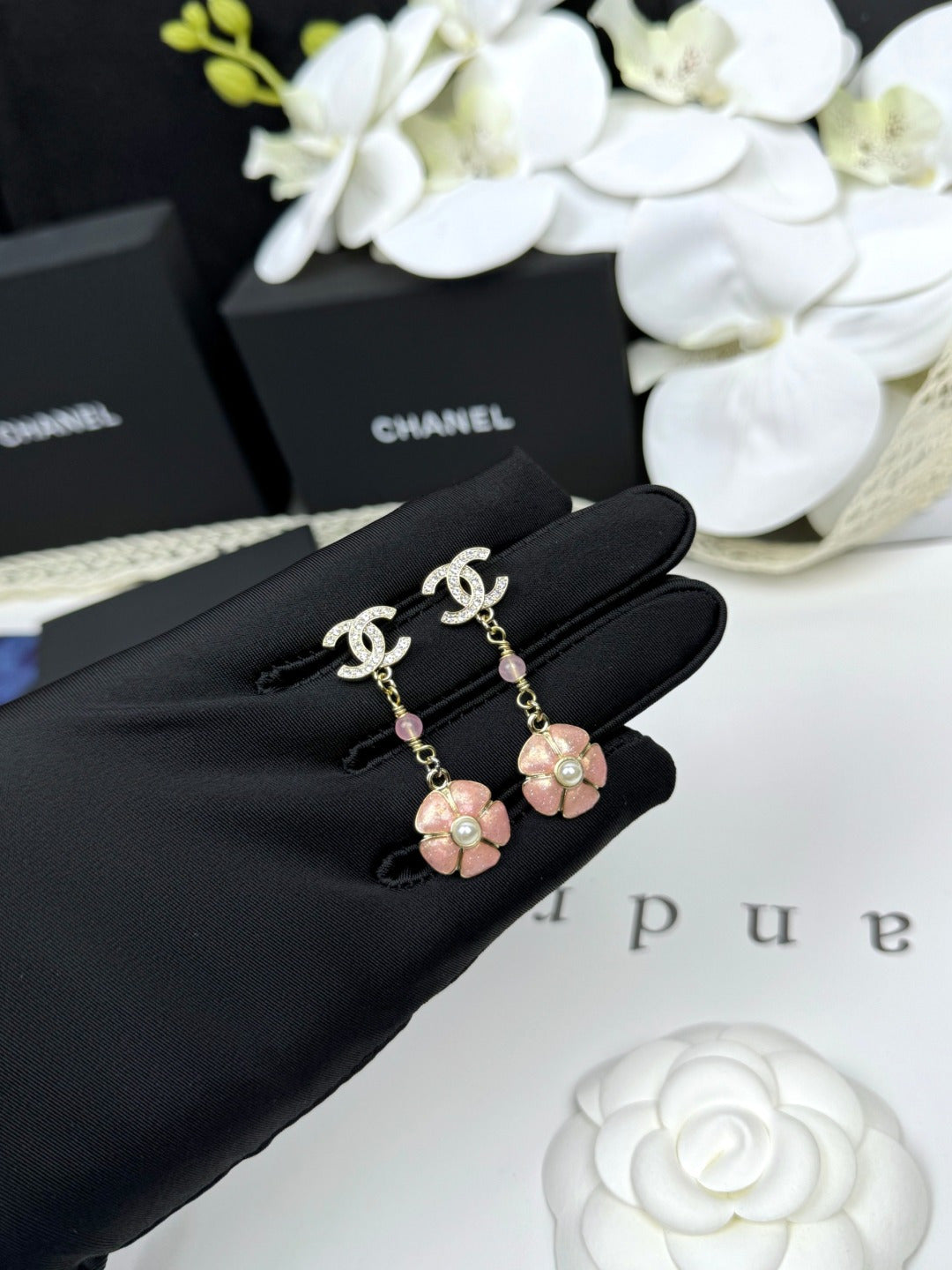 [⭐Glow]26C Pink Camellia Enamel Pendant with Double C Earrings