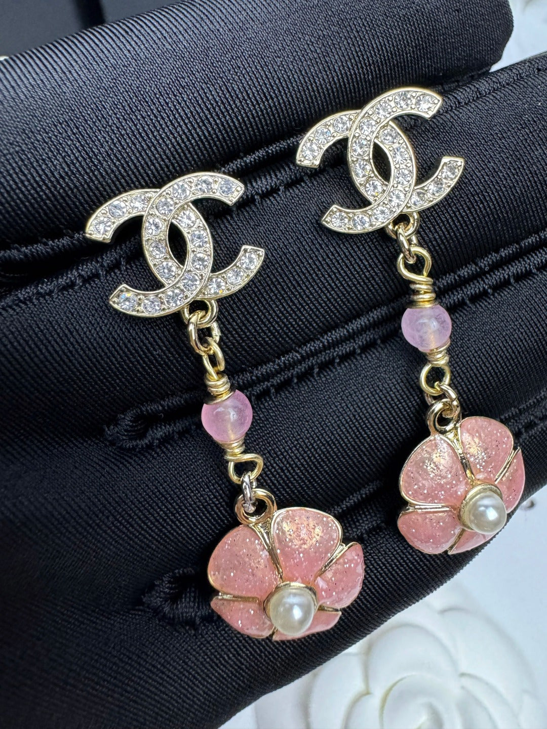 [⭐Glow]26C Pink Camellia Enamel Pendant with Double C Earrings