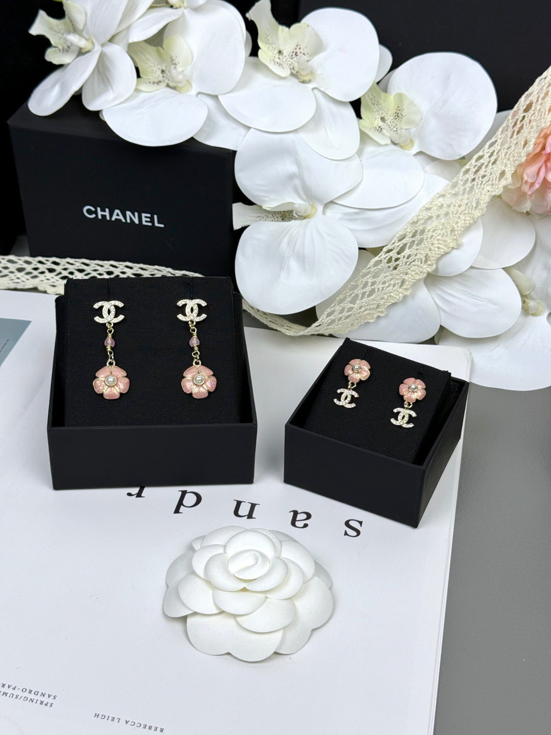 [⭐Glow]26C Pink Camellia Enamel Pendant with Double C Earrings