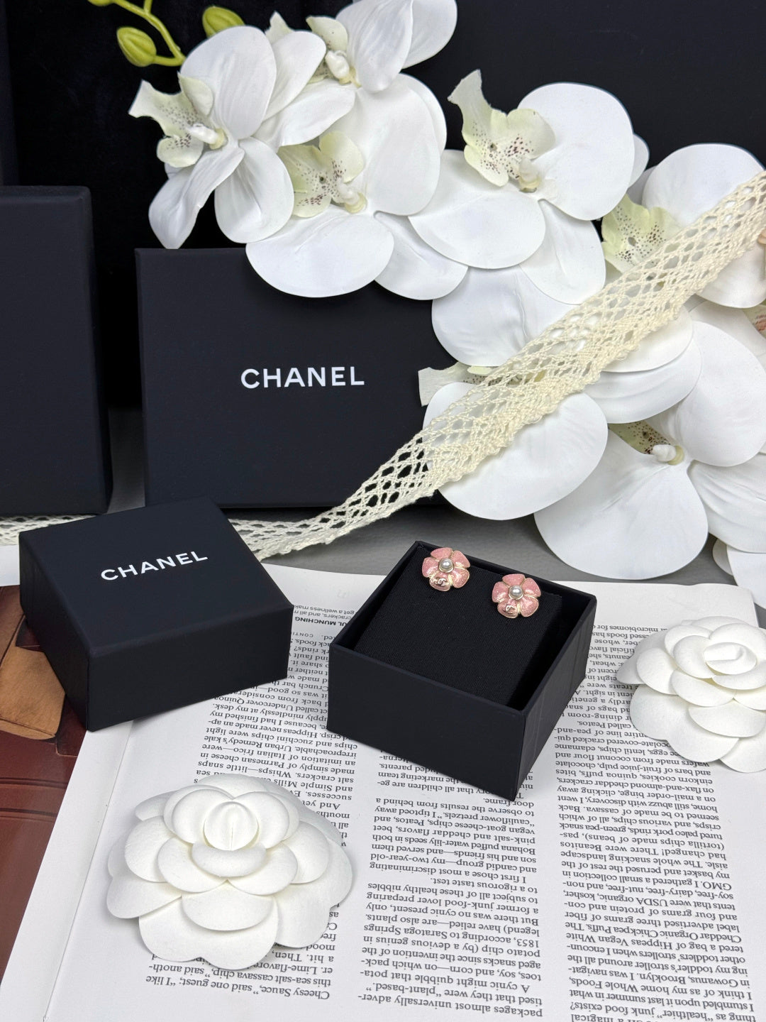 [⭐Glow]26C Pink Camellia Pearl Enamel Stud Earrings