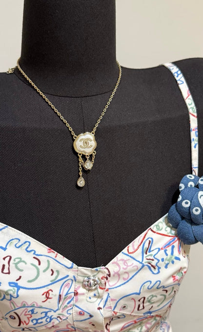 [⭐Glow]Cloud Pearl Mother-of-Pearl Diamond Chain Pendant Necklace