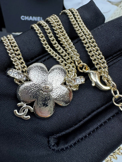 [⭐Glow]New Blue Floral Double-Layer Necklace