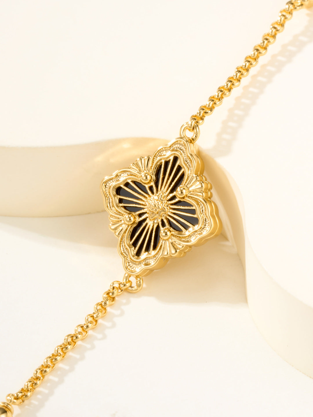 [⭐Glow]B.C.L ENAMELED One-Flower Bracelet（Various Colors)