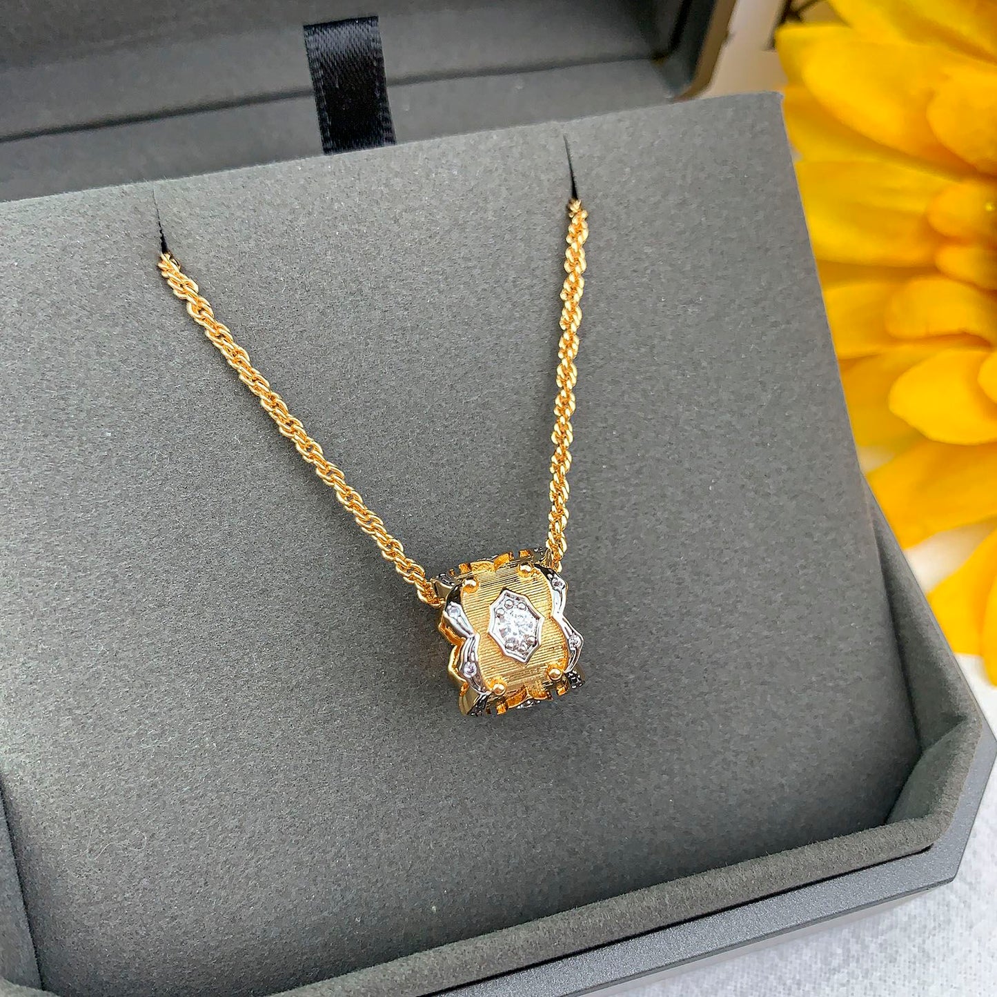 [⭐Glow] B.C.L “Little Waist” Enamel  NECKLACE（Various colors