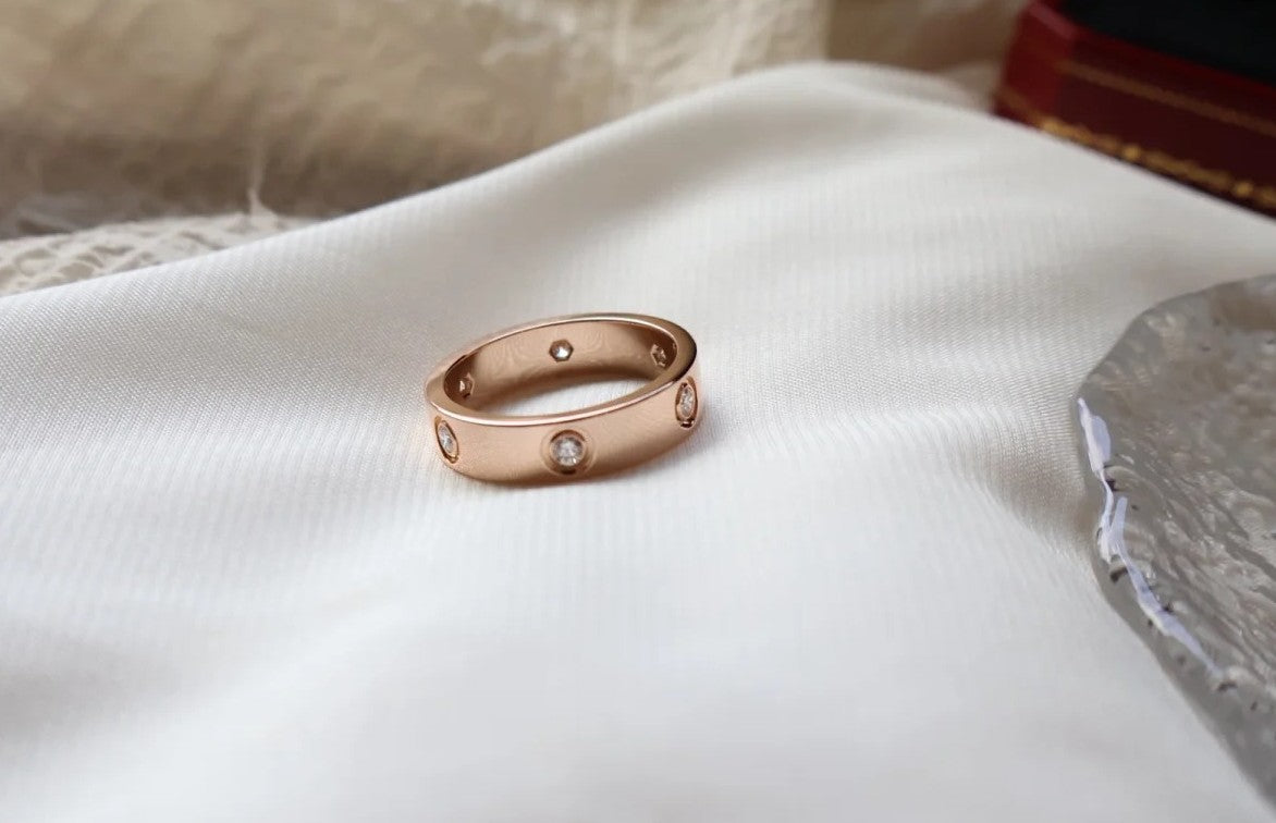 [⭐Glow]LOVE RING 5.5MM 6 DIAMONDS PINK GOLD
