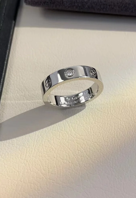 [⭐Glow]LOVE RING 4MM 1 DIAMOND SILVER