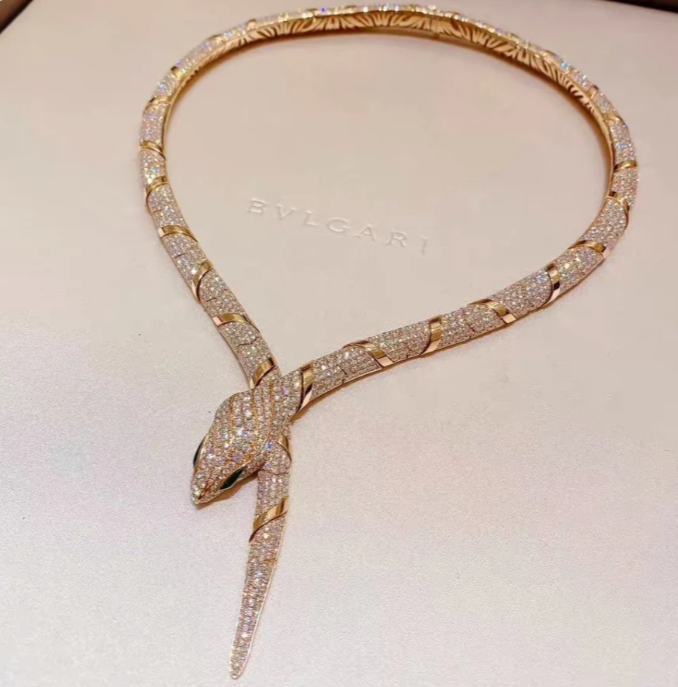 [⭐Glow]HAUTE COUTURE GOLD SERPENTI NECKLACE