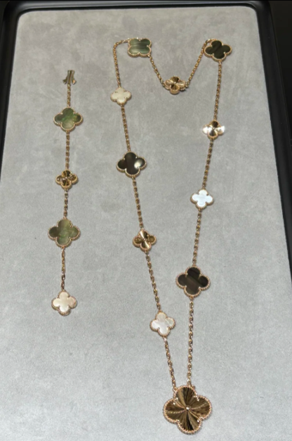 [⭐Glow]DETACHABLE CLOVER 15(11+4) FLOWER SILVER NECKLACE SET