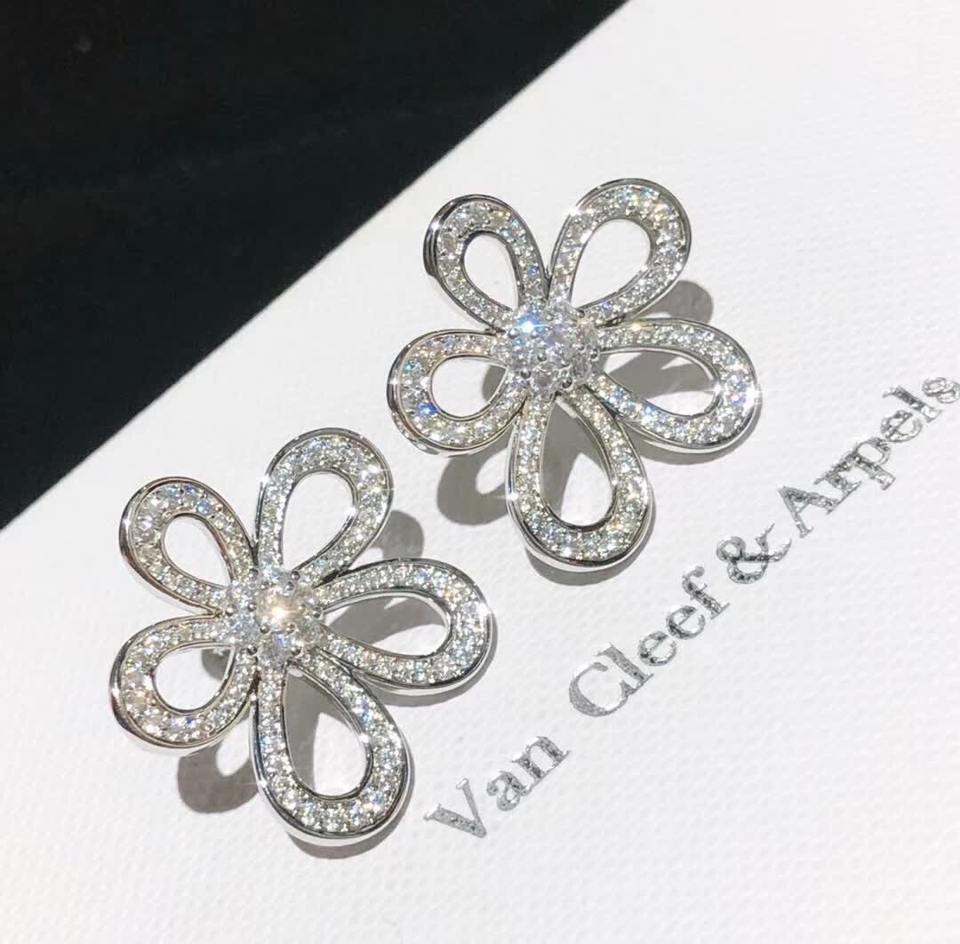 [⭐Glow]FLOWERLACE EARRINGS FULL DIAMONDS