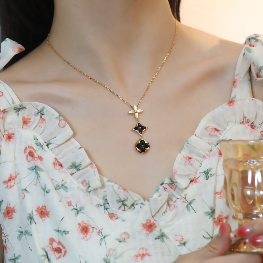 [⭐Glow]STAR AND SUN ONYX PINK GOLD NECKLACE