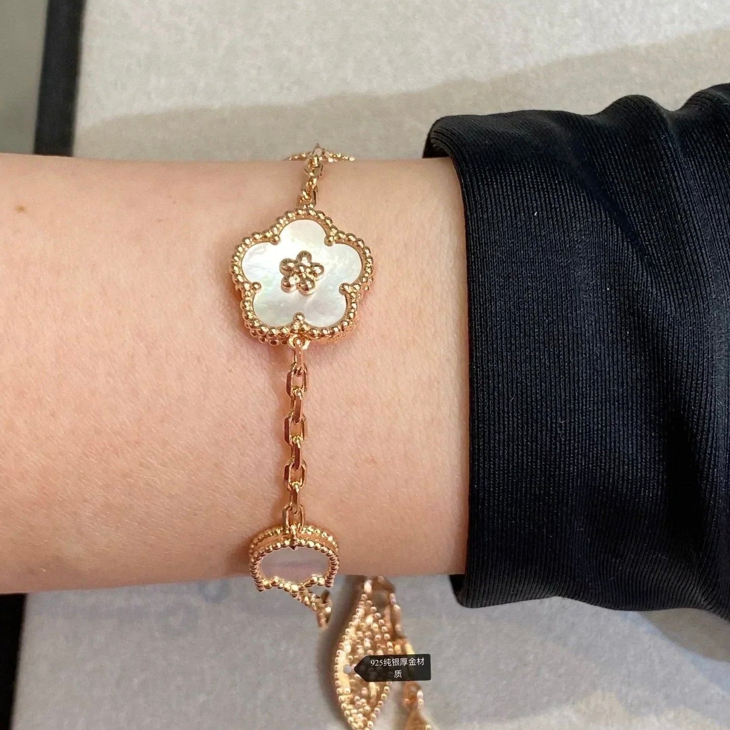 [⭐Glow]LUCKY SPRING 5 MOTIF BRACELET