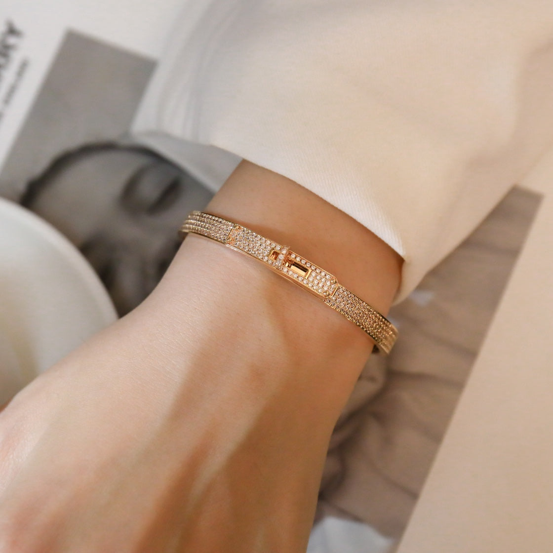 [⭐Glow]KELLY BRACELET DIAMOND PAVED