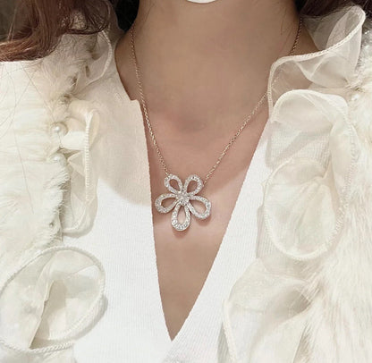 [⭐Glow]FLOWERLACE NECKLACE FULL DIAMONDS