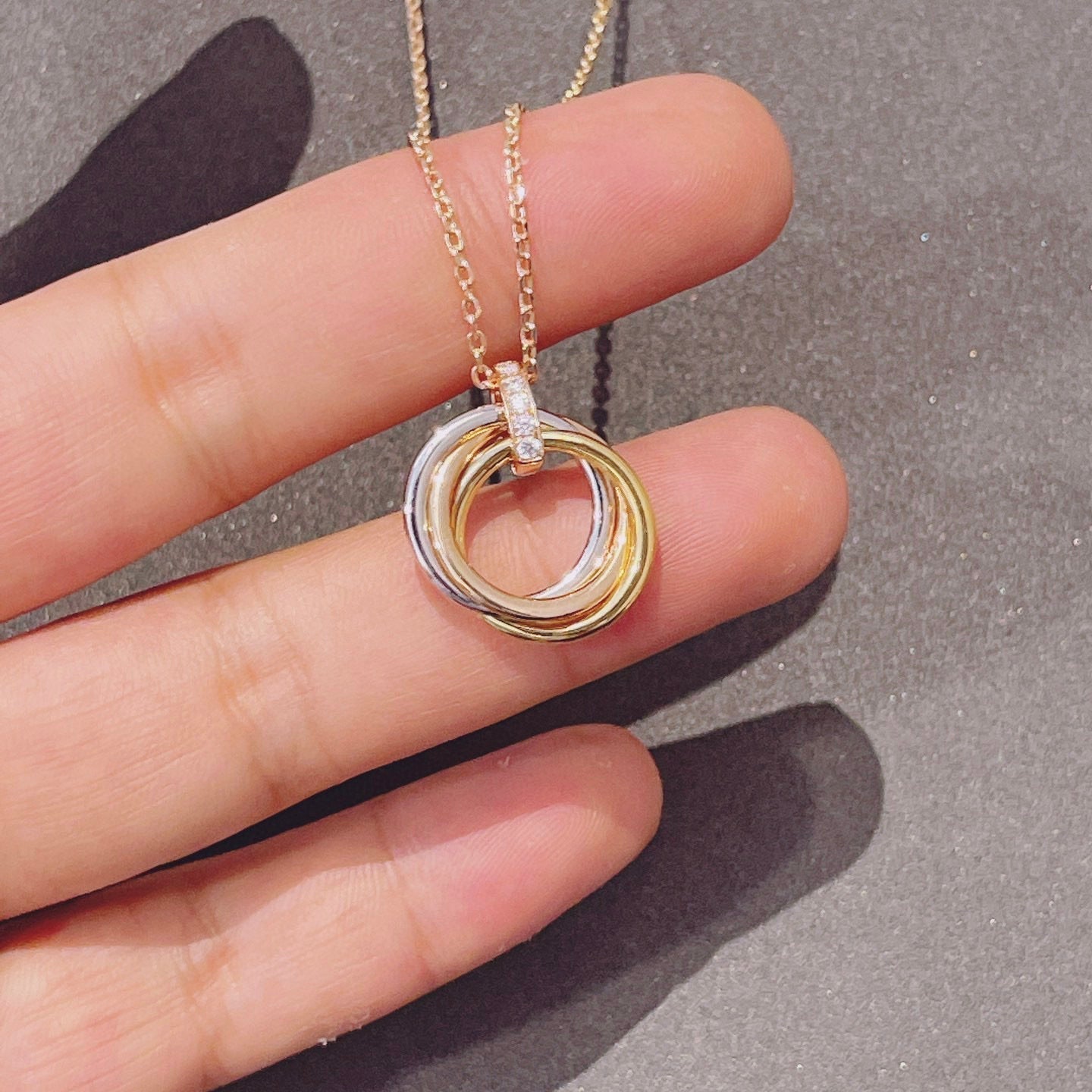 [⭐Glow]TRINITY NECKLACE GOLD  DIAMONDS
