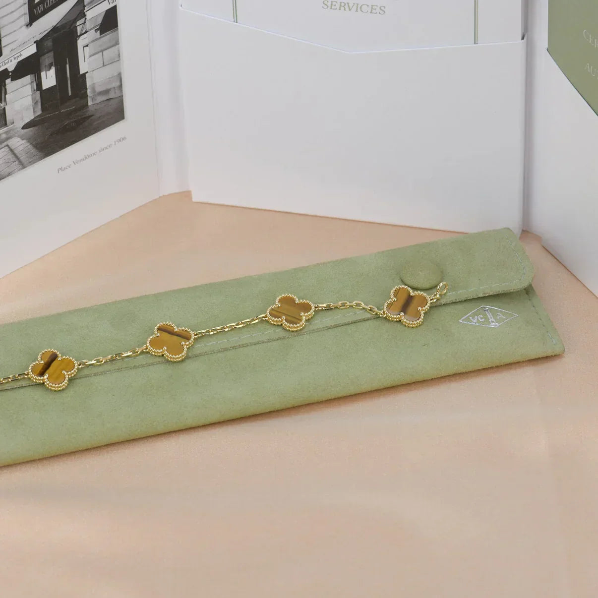 [⭐Glow] CLOVER 5 MOTIFS TIGER EYE BRACELET COLLECTION