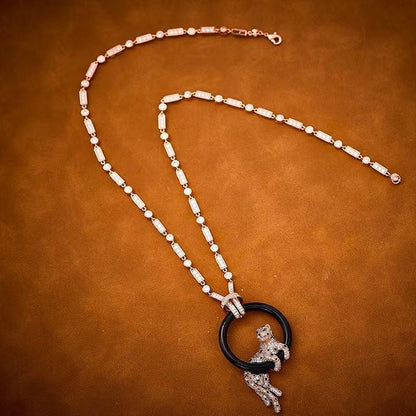 [⭐Glow jewelrys]NEW BLACK CIRCLE PANTHER FULL DIAMOND NECKLACE