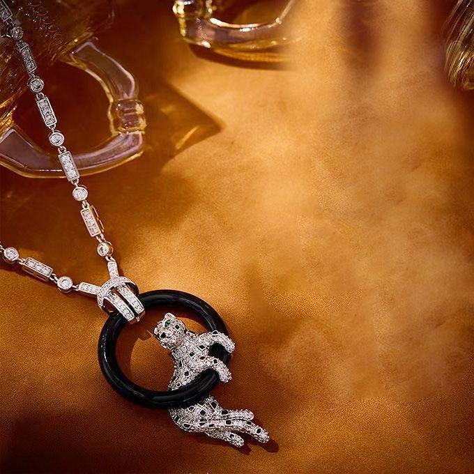 [⭐Glow jewelrys]NEW BLACK CIRCLE PANTHER FULL DIAMOND NECKLACE