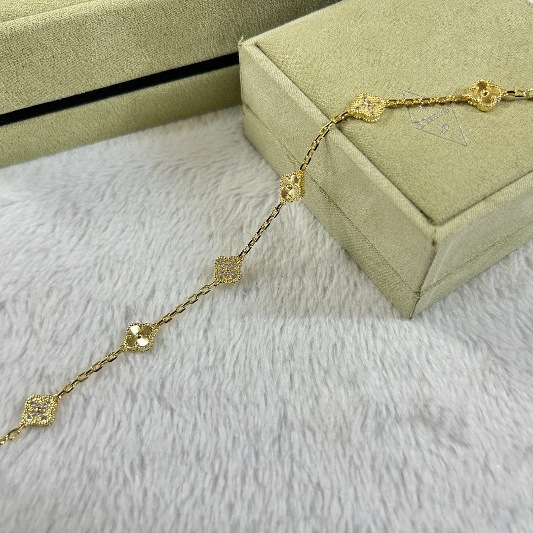 [⭐Glow]CLOVER 6 MOTIF DIAMOND LASER BRACELET
