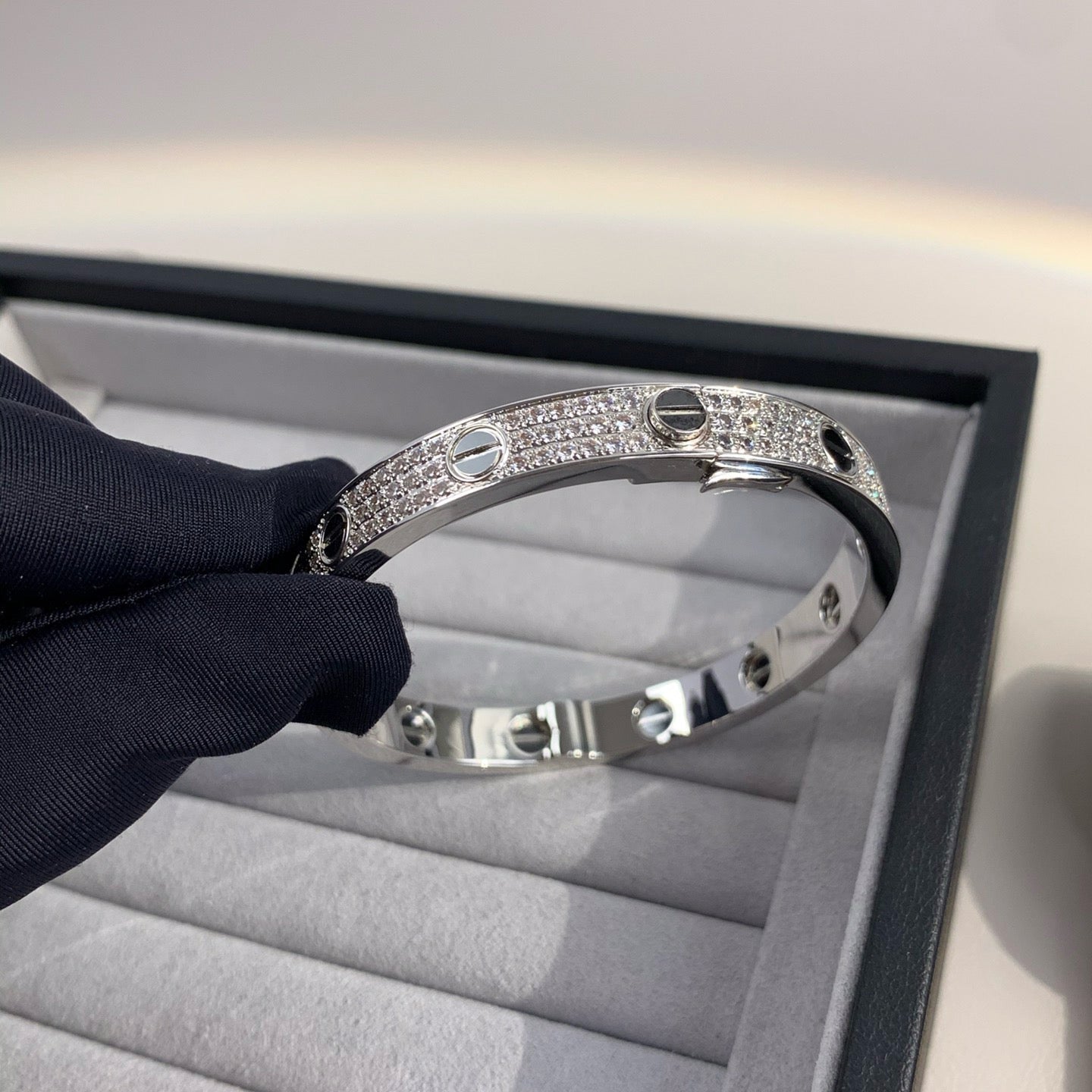 [⭐Glow]LOVE BRACELET 6.1MM DIAMOND-PAVED CERAMIC