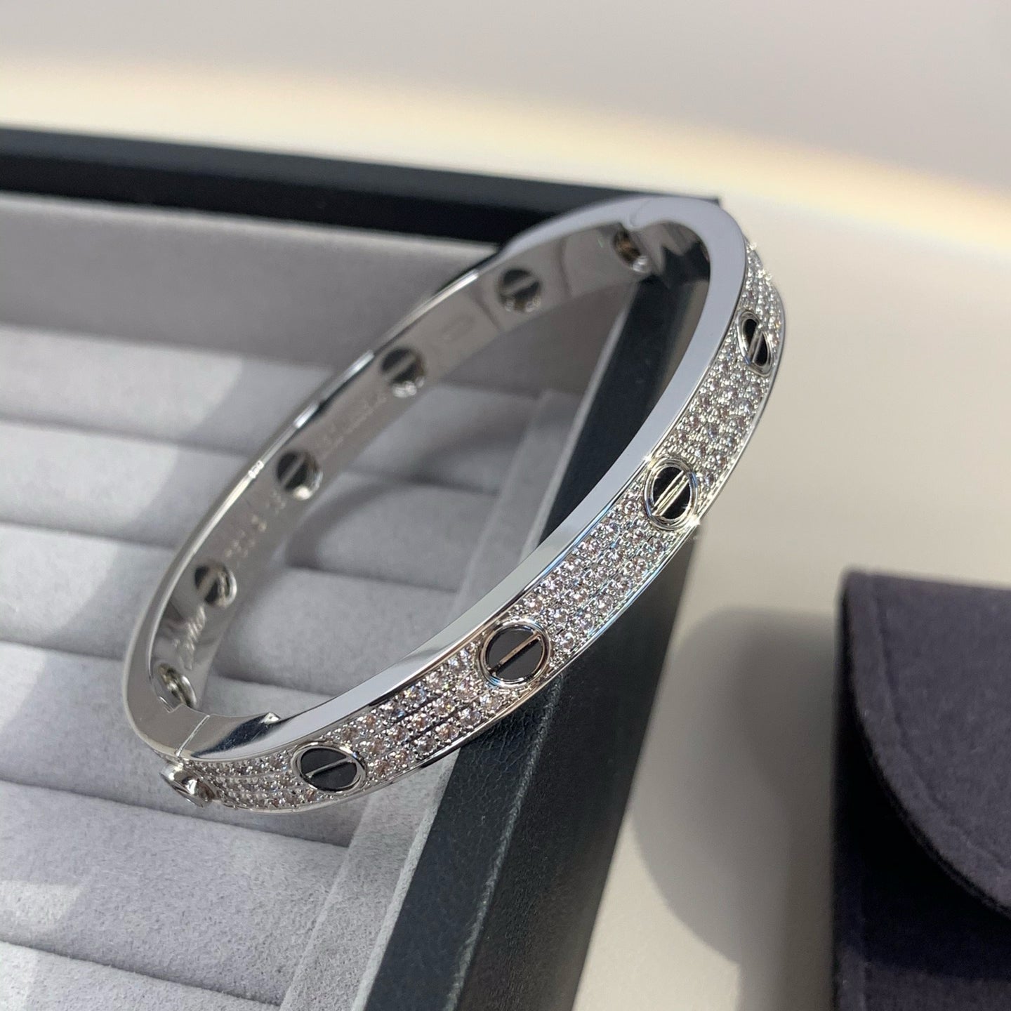 [⭐Glow]LOVE BRACELET 6.1MM DIAMOND-PAVED CERAMIC