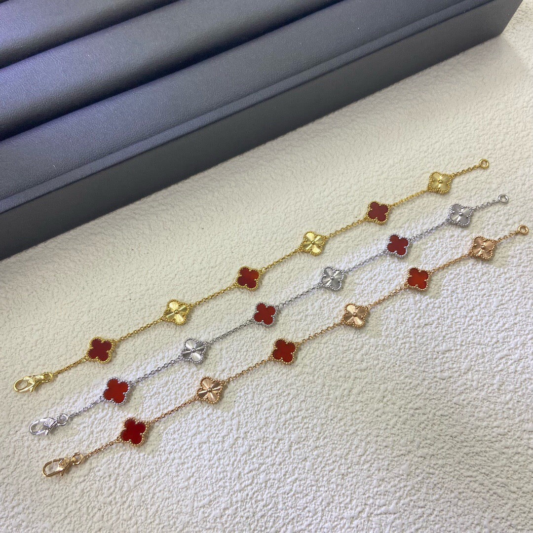 [⭐Glow]CLOVER 6 MOTIF RED AGATE LASER BRACELET
