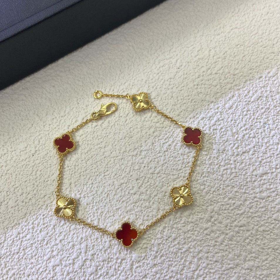 [⭐Glow]CLOVER 6 MOTIF RED AGATE LASER BRACELET