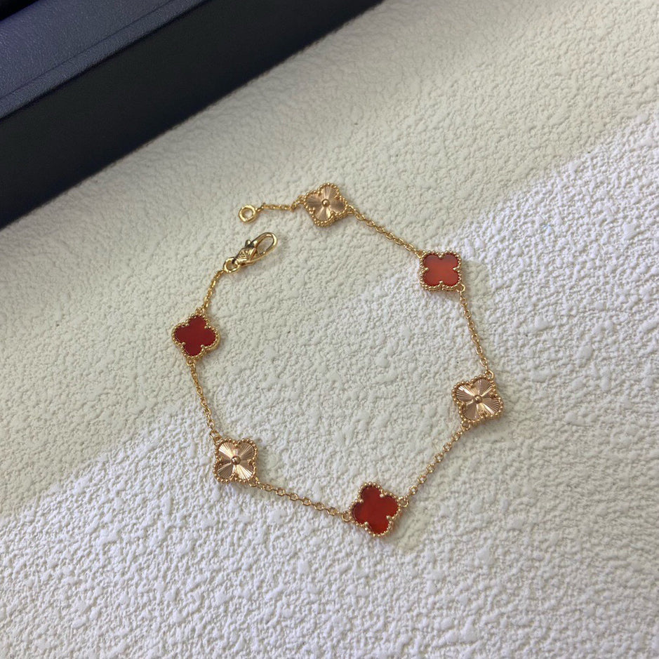[⭐Glow]CLOVER 6 MOTIF RED AGATE LASER BRACELET