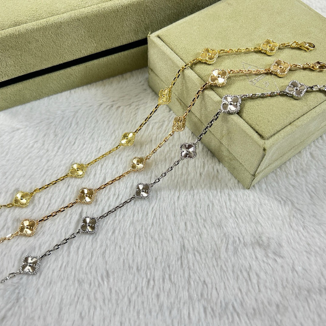 [⭐Glow]CLOVER 6 MOTIF DIAMOND BRACELET