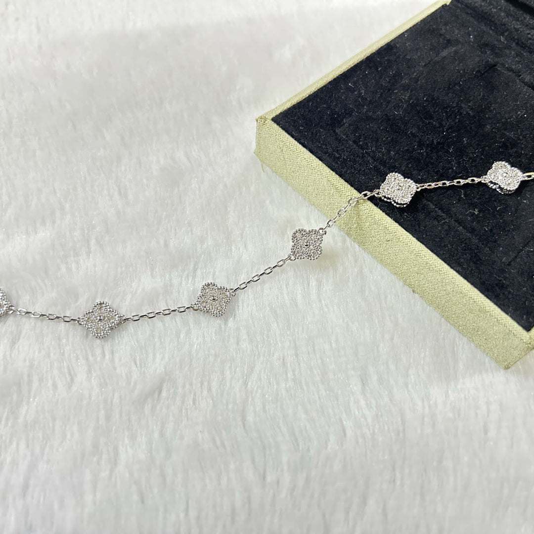 [⭐Glow]CLOVER 6 MOTIF DIAMOND BRACELET