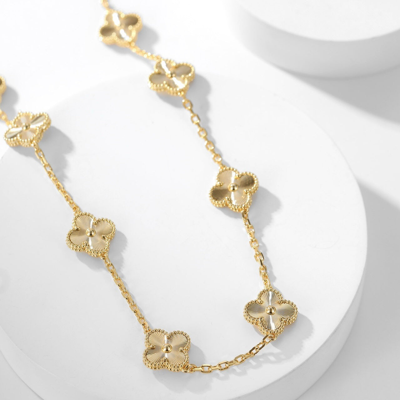 [⭐Glow]CLOVER 10 MOTIFS LASER NECKLACE