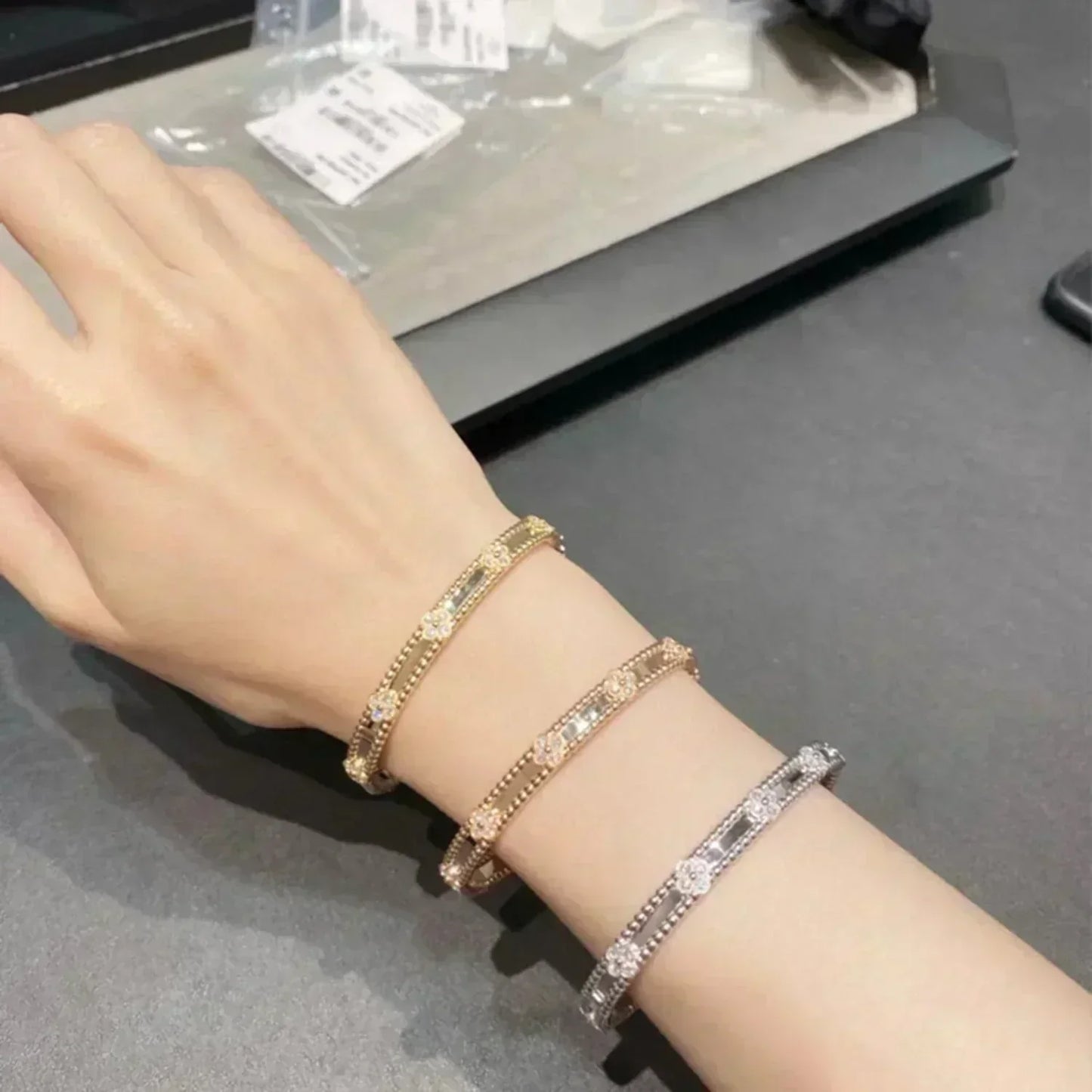 [⭐Glow]CLOVER BRACELET 4MM DIAMONDS