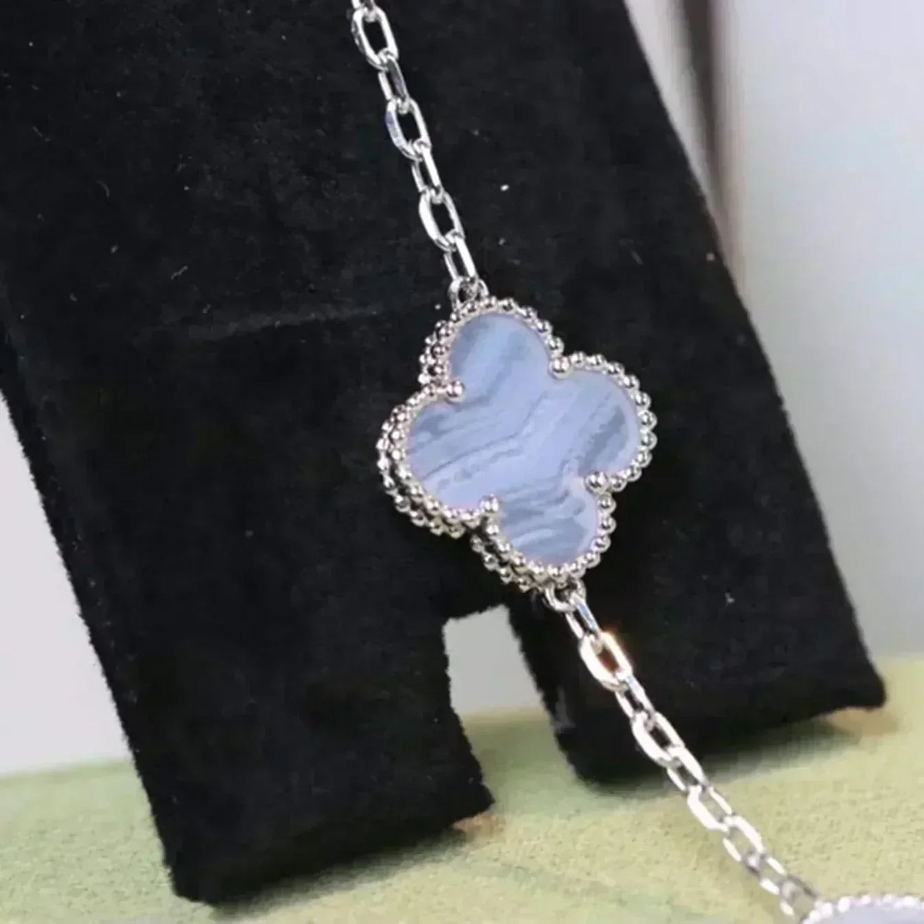 [⭐Glow] CLOVER 5 MOTIF PURPLE CHALCEDONY BRACELET COLLECTION