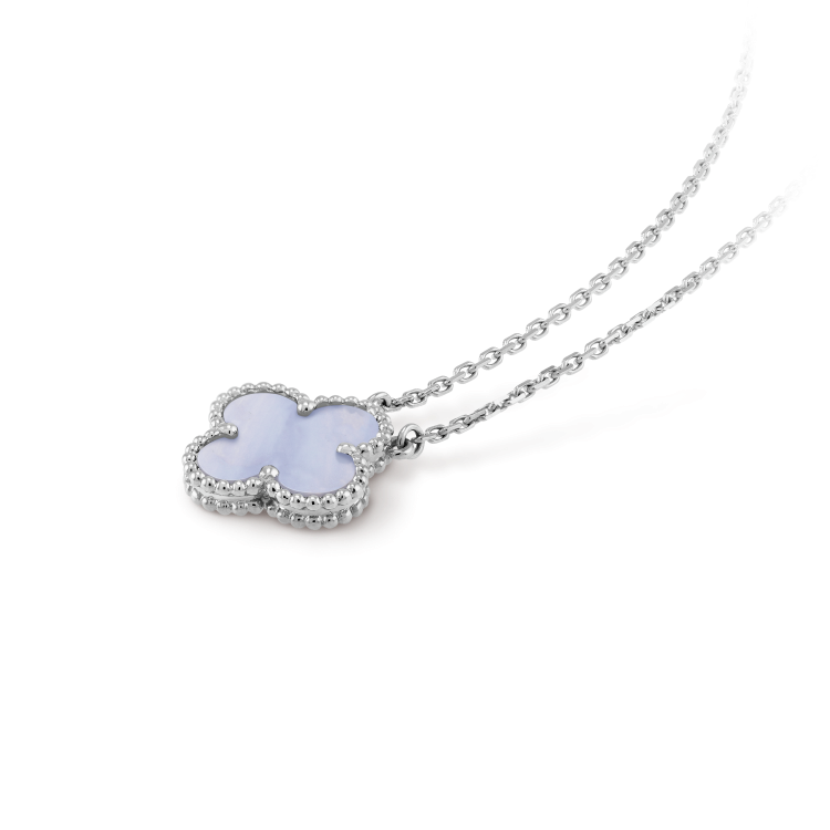[⭐Glow]CLOVER 15MM BLUE CHALCEDONY NECKLACE SILVER
