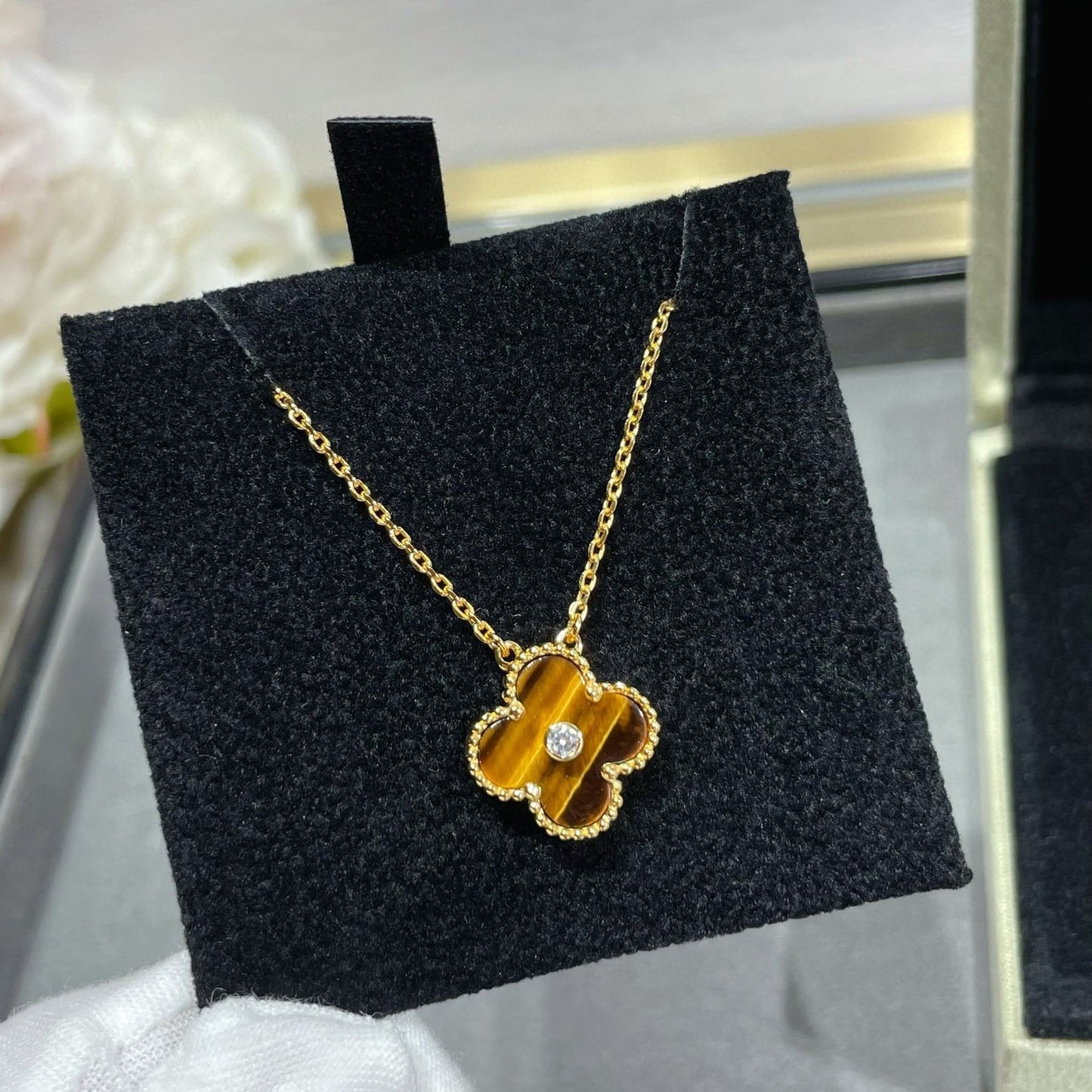 [⭐Glow]CLOVER 15MM DIAMOND AND YELLOW TIGER'S EYE AGATE necklace