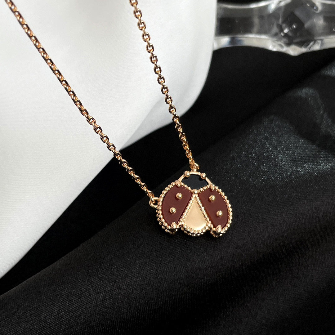 [⭐Glow]LUCKY  CARNELIANS LADYBUG NECKLACE