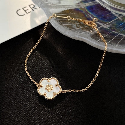 [⭐Glow]LUCKY WHITE MOP PLUM BLOSSOM  BRACELET