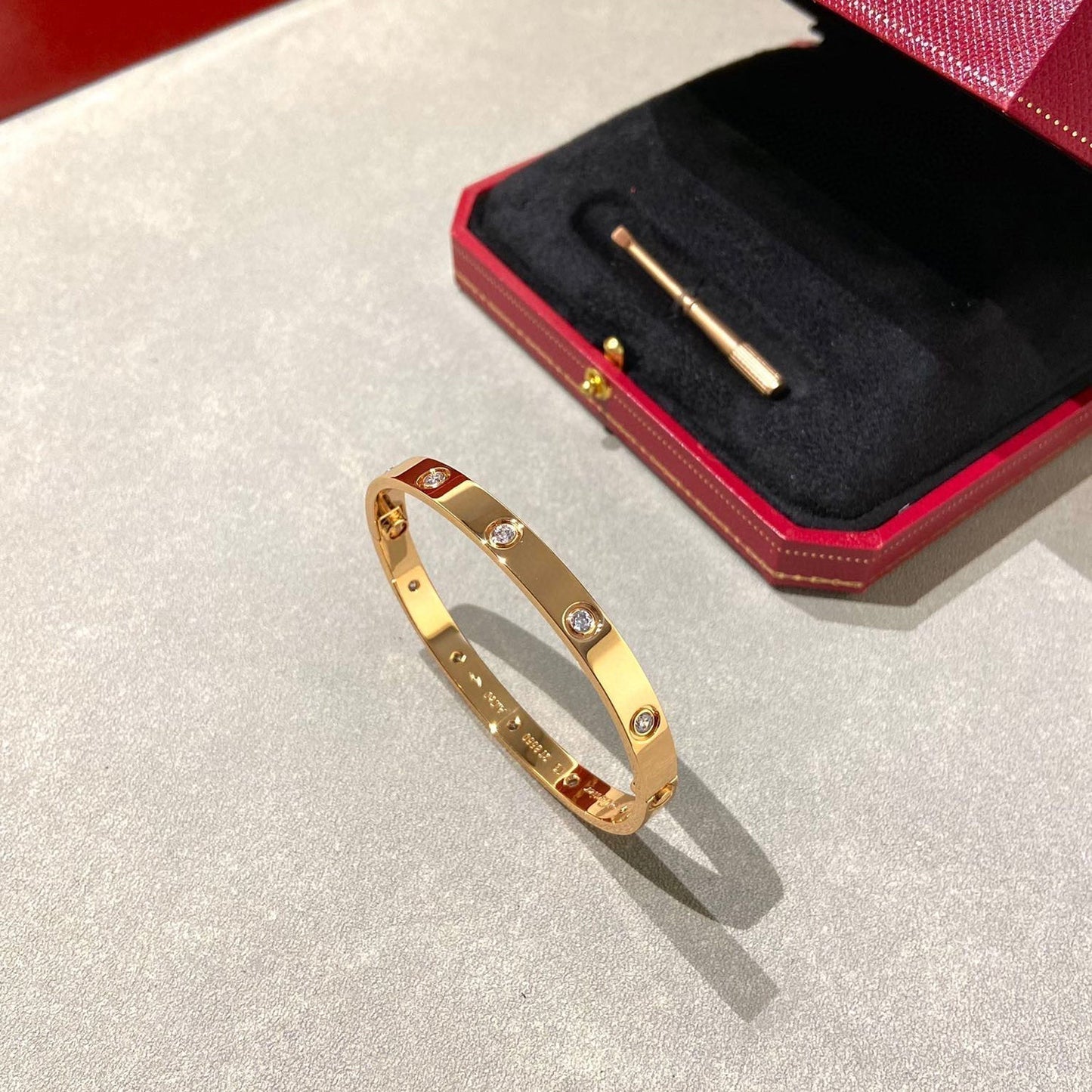 [⭐Glow]LOVE BRACELET 6.1MM 10 DIAMONDS
