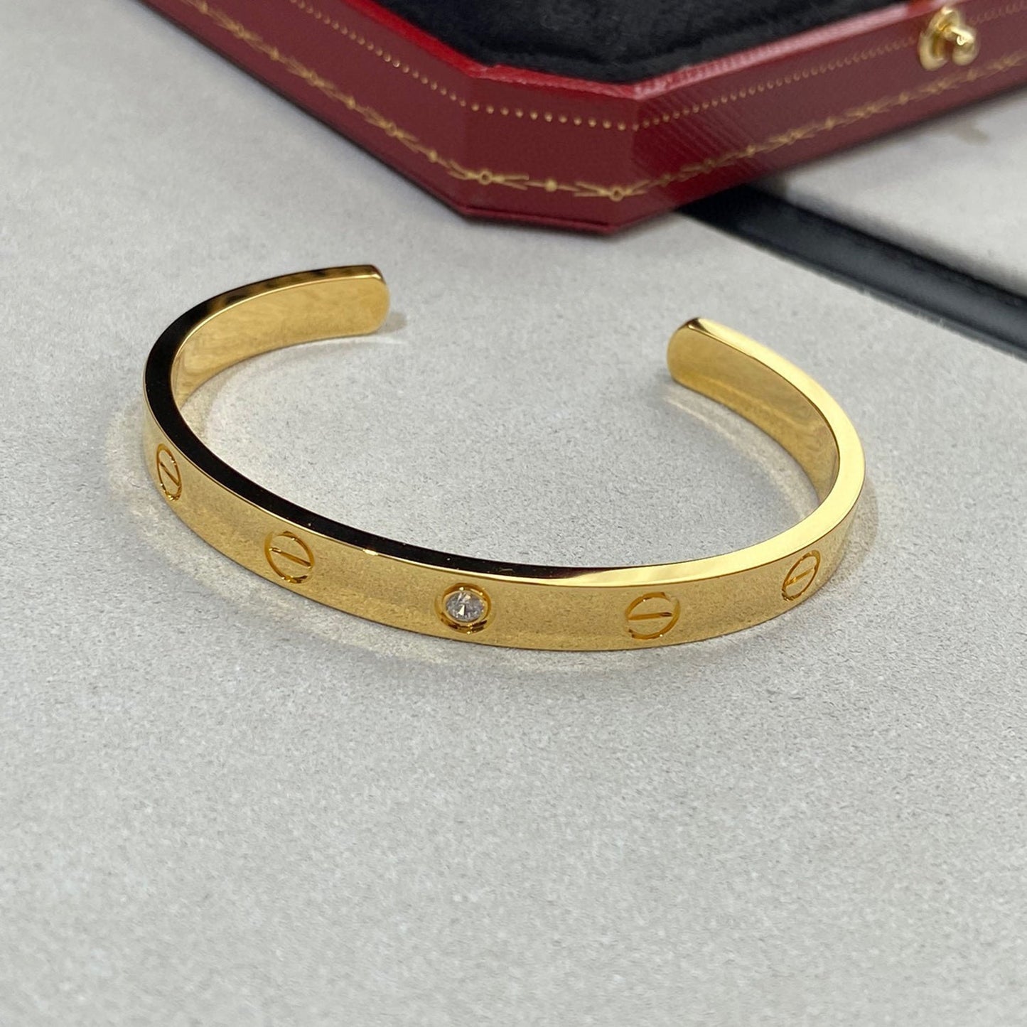 [⭐Glow]LOVE BRACELET 6.1MM 1 DIAMOND OPEN CUFF