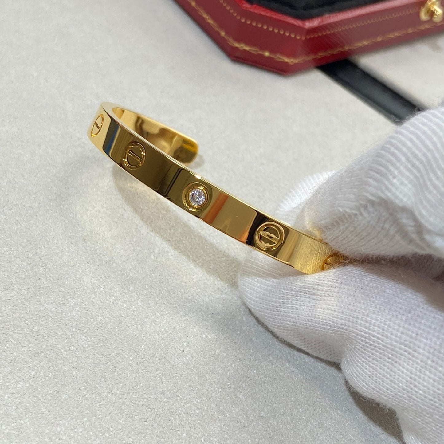 [⭐Glow]LOVE BRACELET 6.1MM 1 DIAMOND OPEN CUFF
