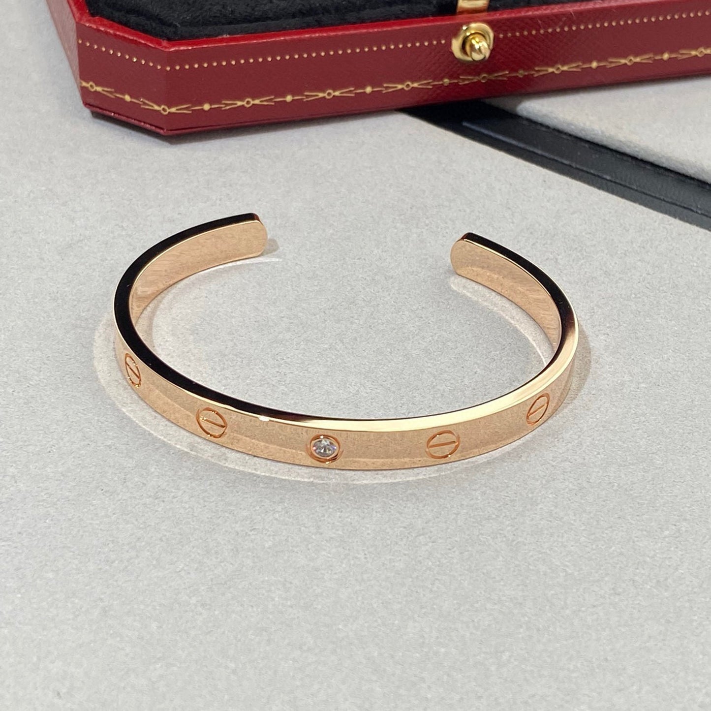 [⭐Glow]LOVE BRACELET 6.1MM 1 DIAMOND OPEN CUFF