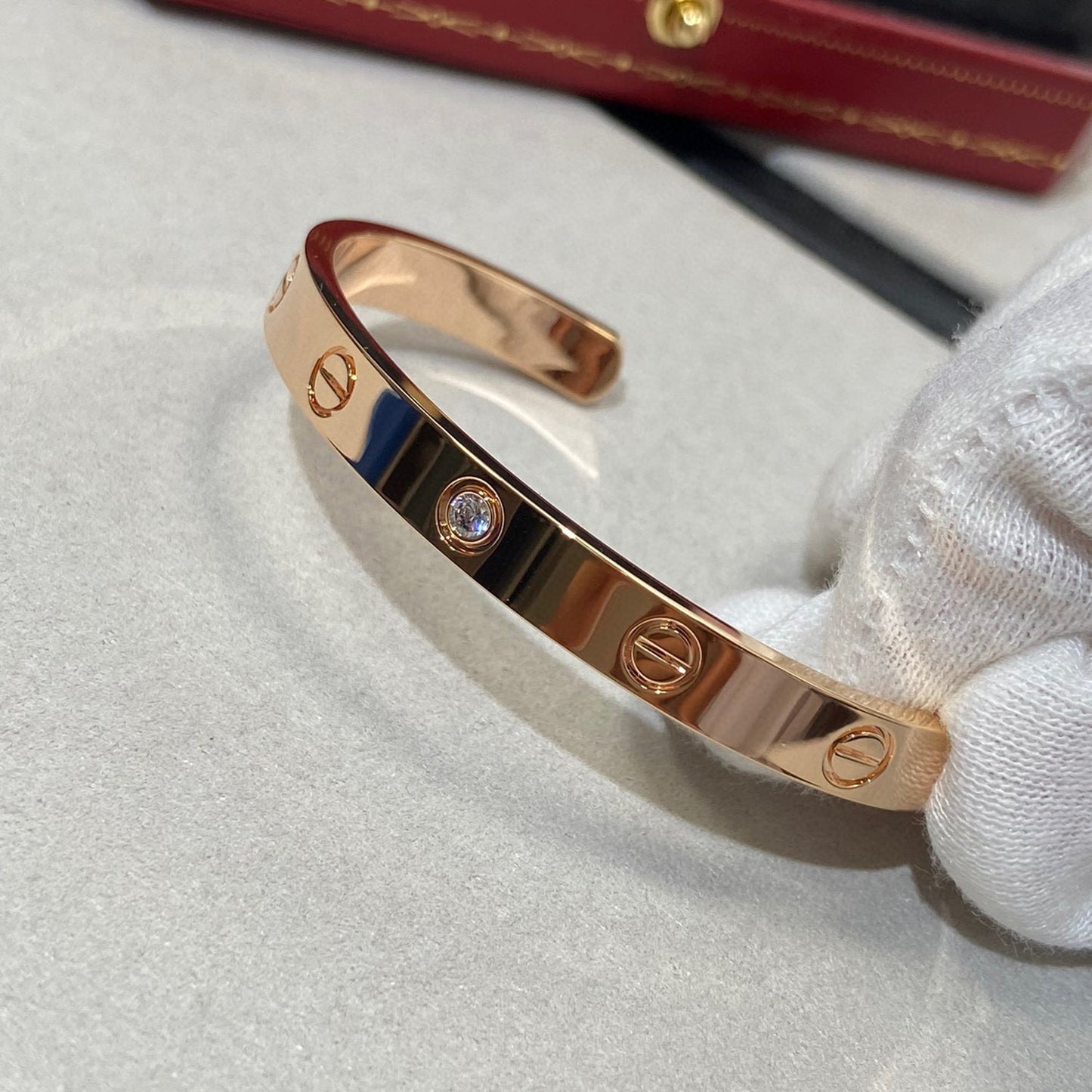 [⭐Glow]LOVE BRACELET 6.1MM 1 DIAMOND OPEN CUFF