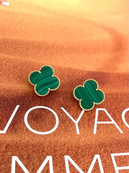[⭐Glow] CLOVER LARGE (20mm) 1 MOTIFS GREENER MOP STUD EARRINGS