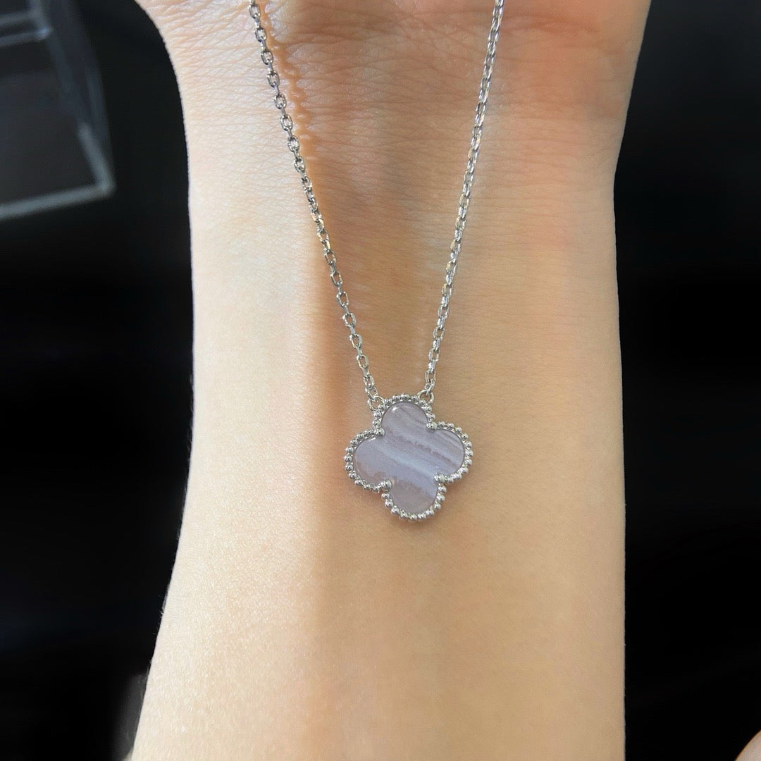[⭐Glow]CLOVER 15MM BLUE CHALCEDONY NECKLACE SILVER