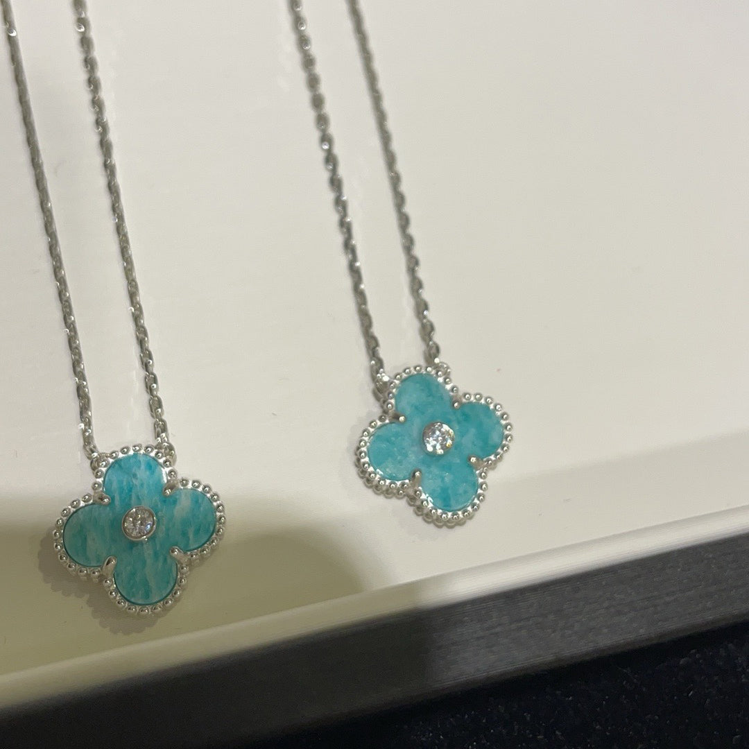 [⭐Glow]CLOVER 15MM DIAMOND SVRES PORCELAIN  NECKLACE SILVER