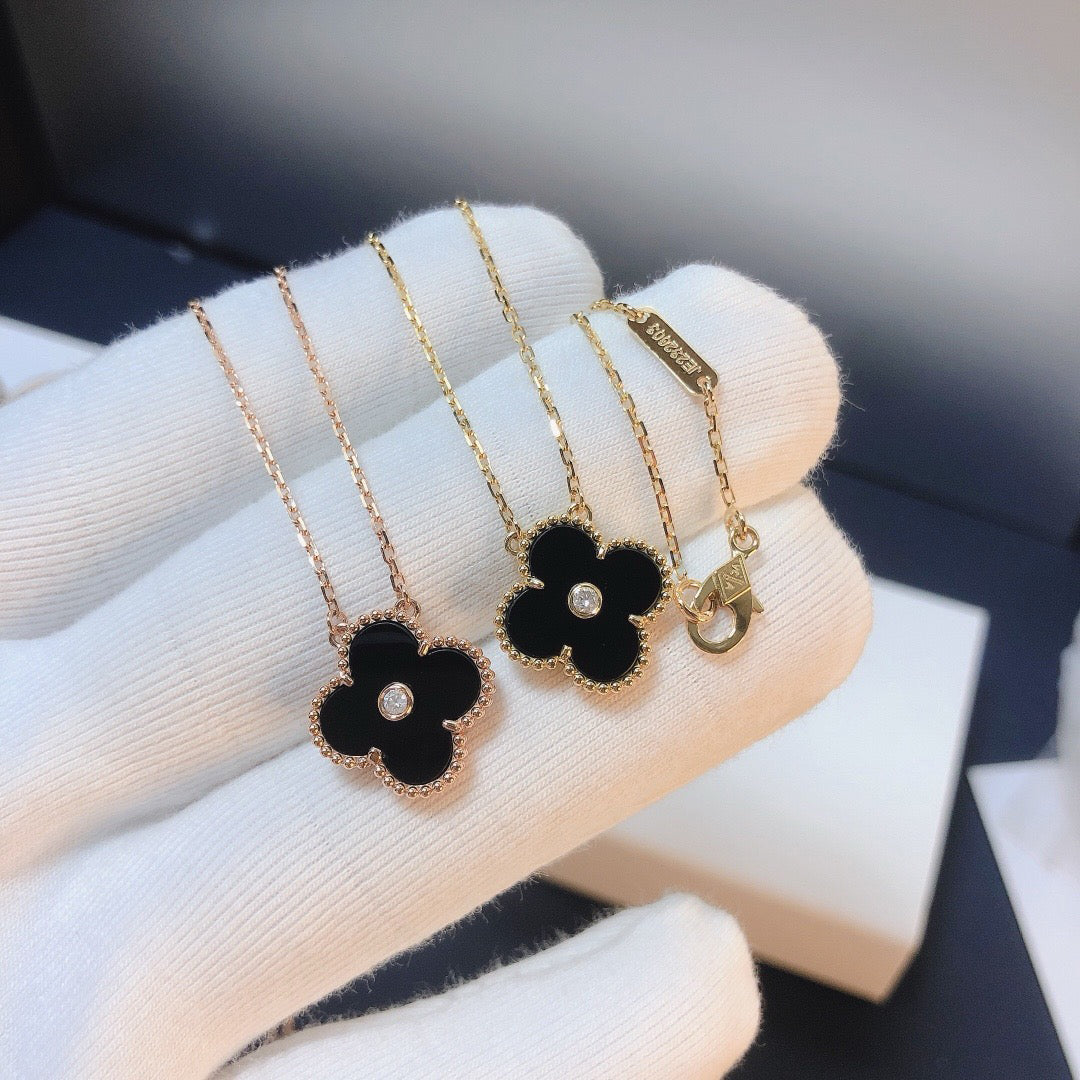 [⭐Glow]CLOVER 15MM DIAMOND ONYX NECKLACE
