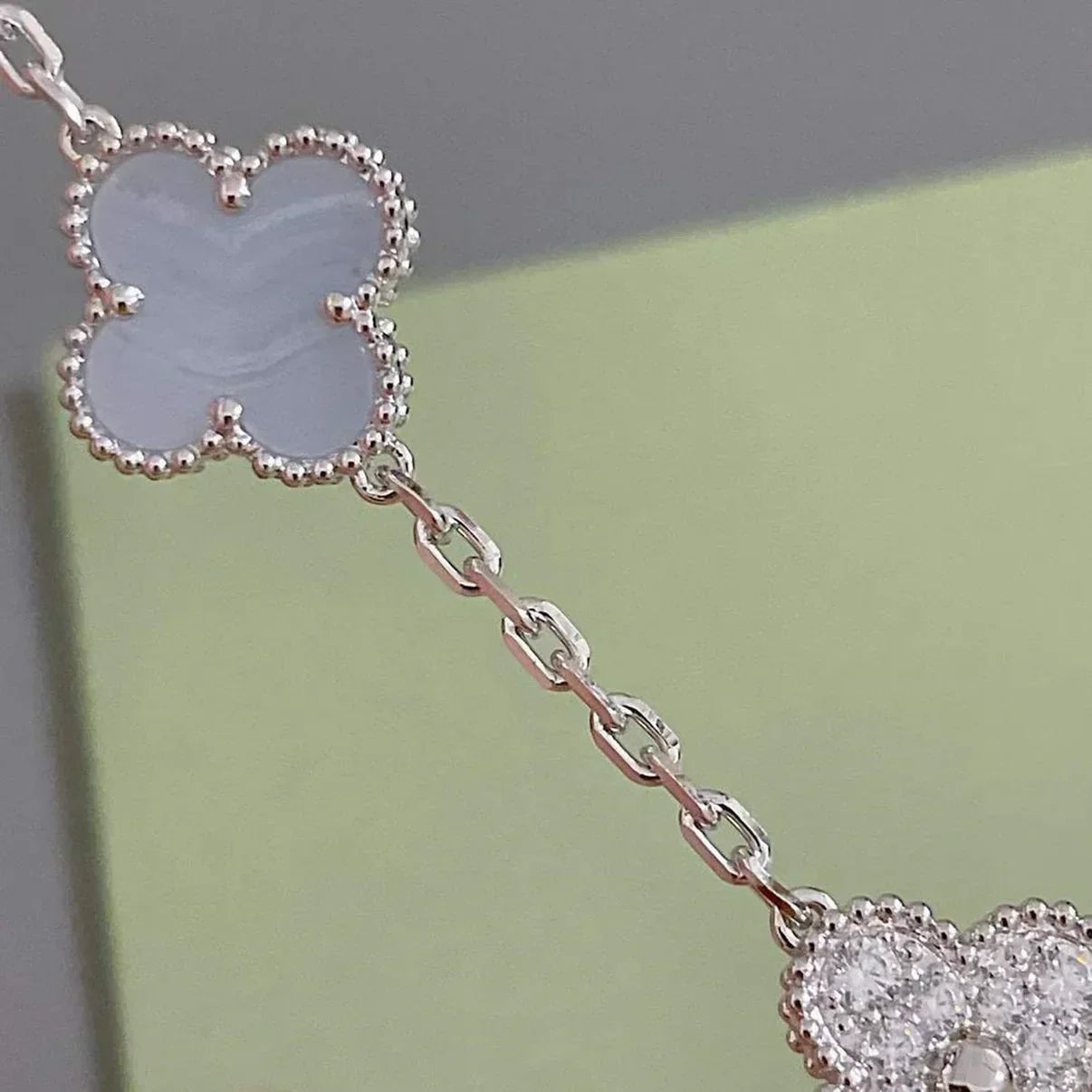 [⭐Glow] CLOVER 5 MOTIF PURPLE CHALCEDONY BRACELET COLLECTION