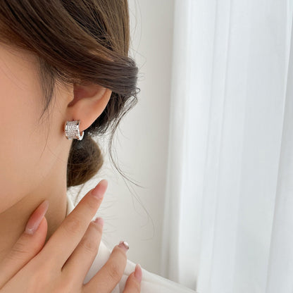 [⭐Glow]ZERO 1 DIAMOND PAVED EARRINGS